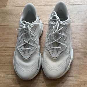 Adidas Ozweego
Bliss Off White Mens Size 10